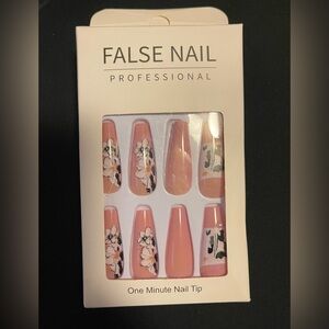 Floral Pink False Nail Set